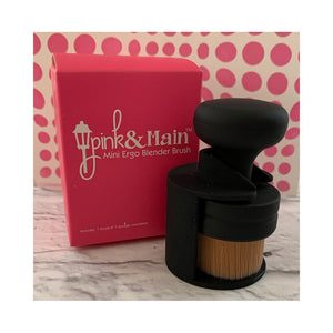 Scrapbooking  Pink & Main Ergonomic Mini Blender Brush BRUSH